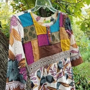 Ayati Indian Floral Beaded Embroidered Dress XS Tibetan Prayer Flag Daisy